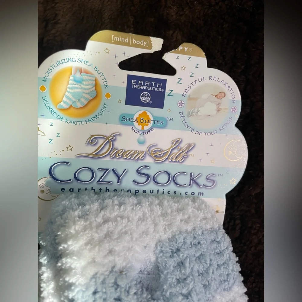 Dream Silk  4 pairs of fluffy socks